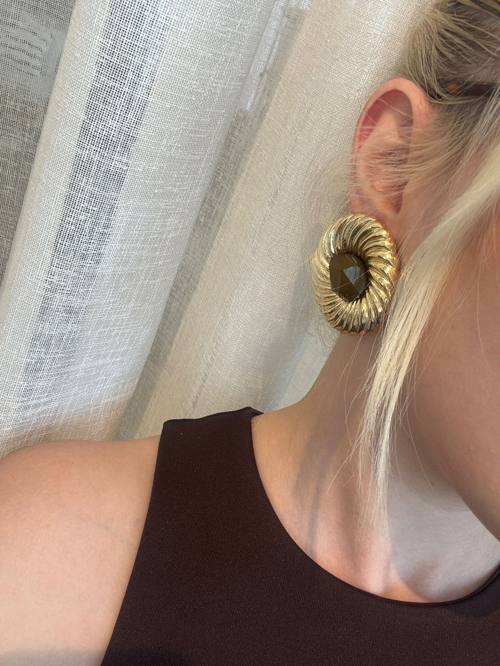 Green Stone Vintage Twist Gold Plated Earrings